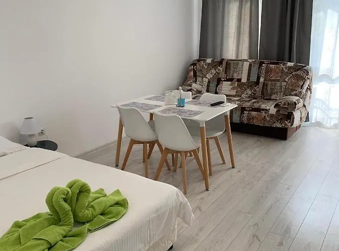 Summer Kabakum Nisipurile de Aur